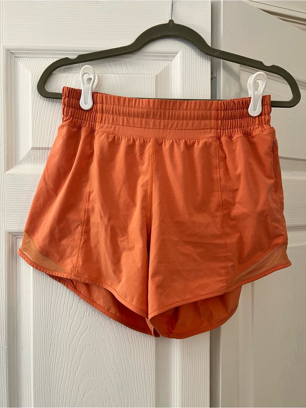 Lululemon Hotty Hot High-Rise Lined Shorts 4” – Size 6 - Coral Kiss